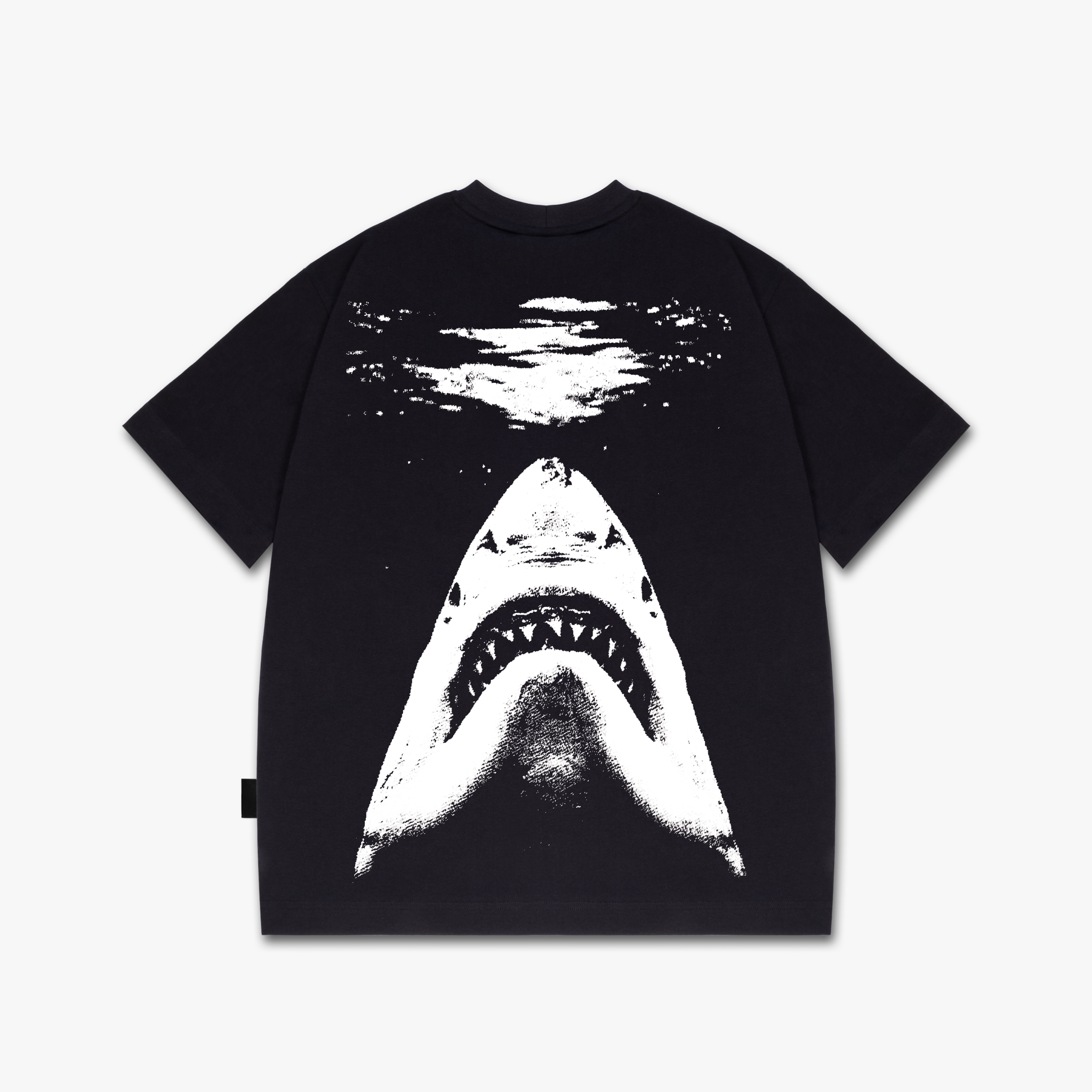 HYPER SHARK BLACK TEE